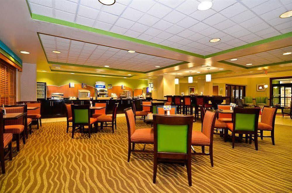 Holiday Inn Express Atlanta - Northeast I-85 - Clairmont Road By Ihg Exterior foto
