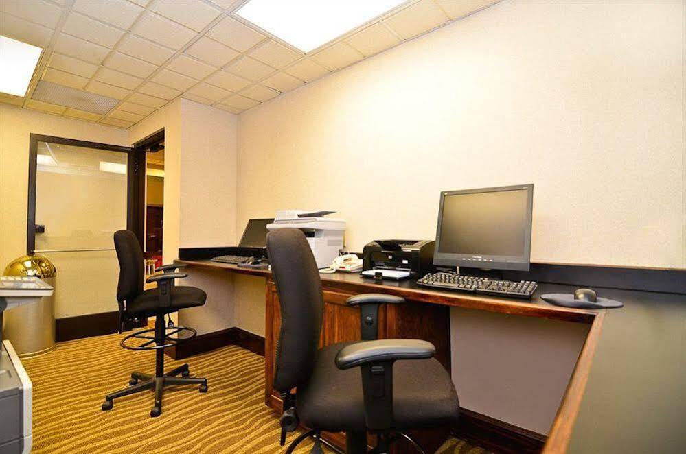 Holiday Inn Express Atlanta - Northeast I-85 - Clairmont Road By Ihg Exterior foto